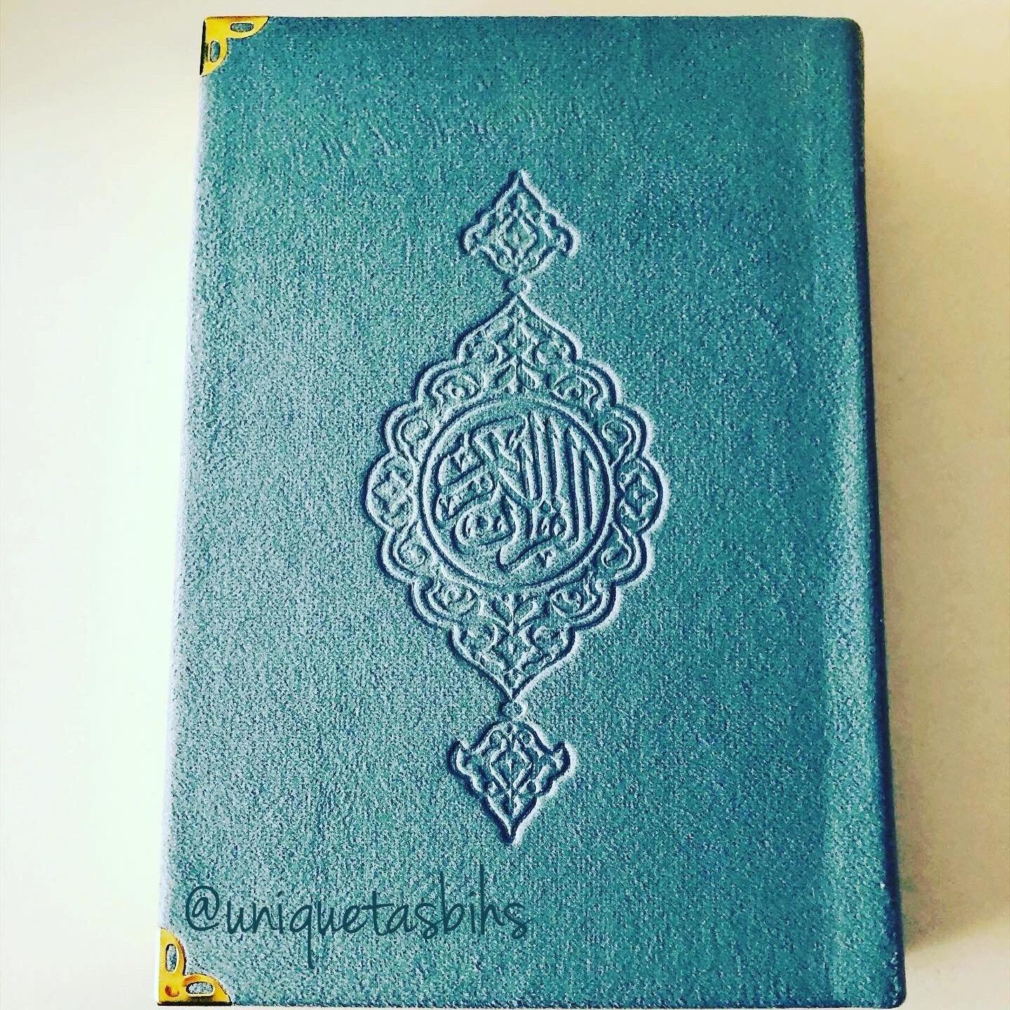 Velvet Arabic Quran with tasbih - Unique Tasbihs & Gifts