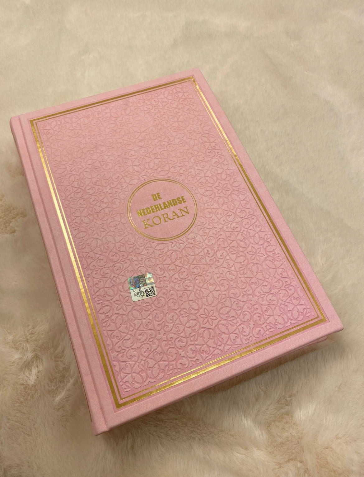 Nederlandse Koran met gouden accenten