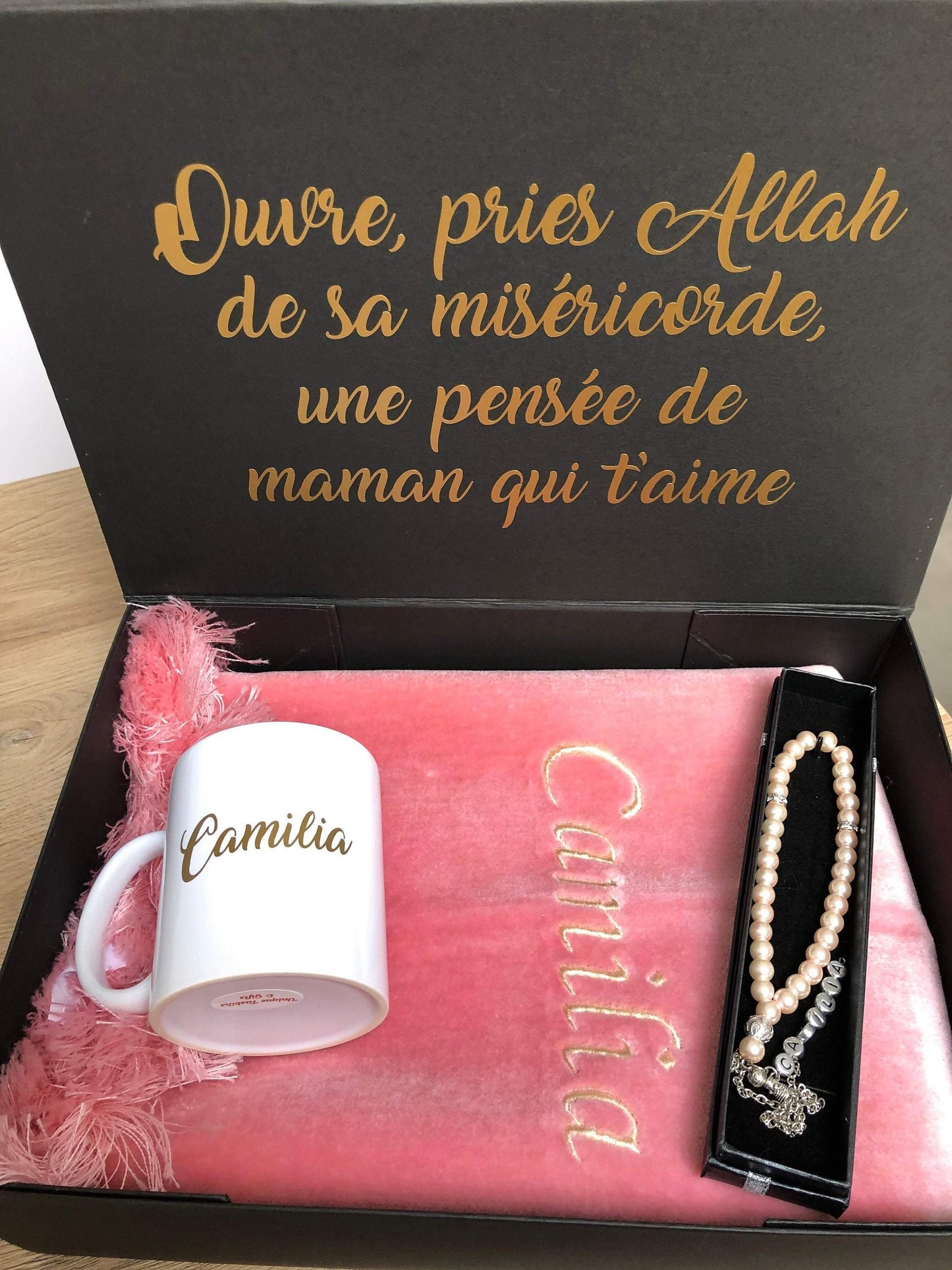 Personalized gift box (Rug - Tasbih - Mug) - Unique Tasbihs & Gifts