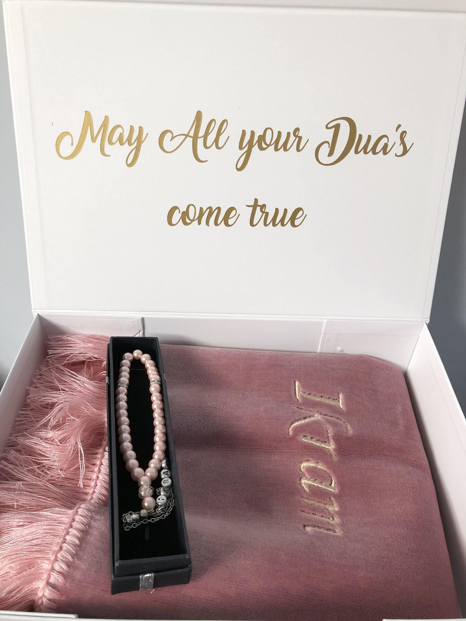 Personalised gift box (Rug - Tasbih) - Unique Tasbihs & Gifts