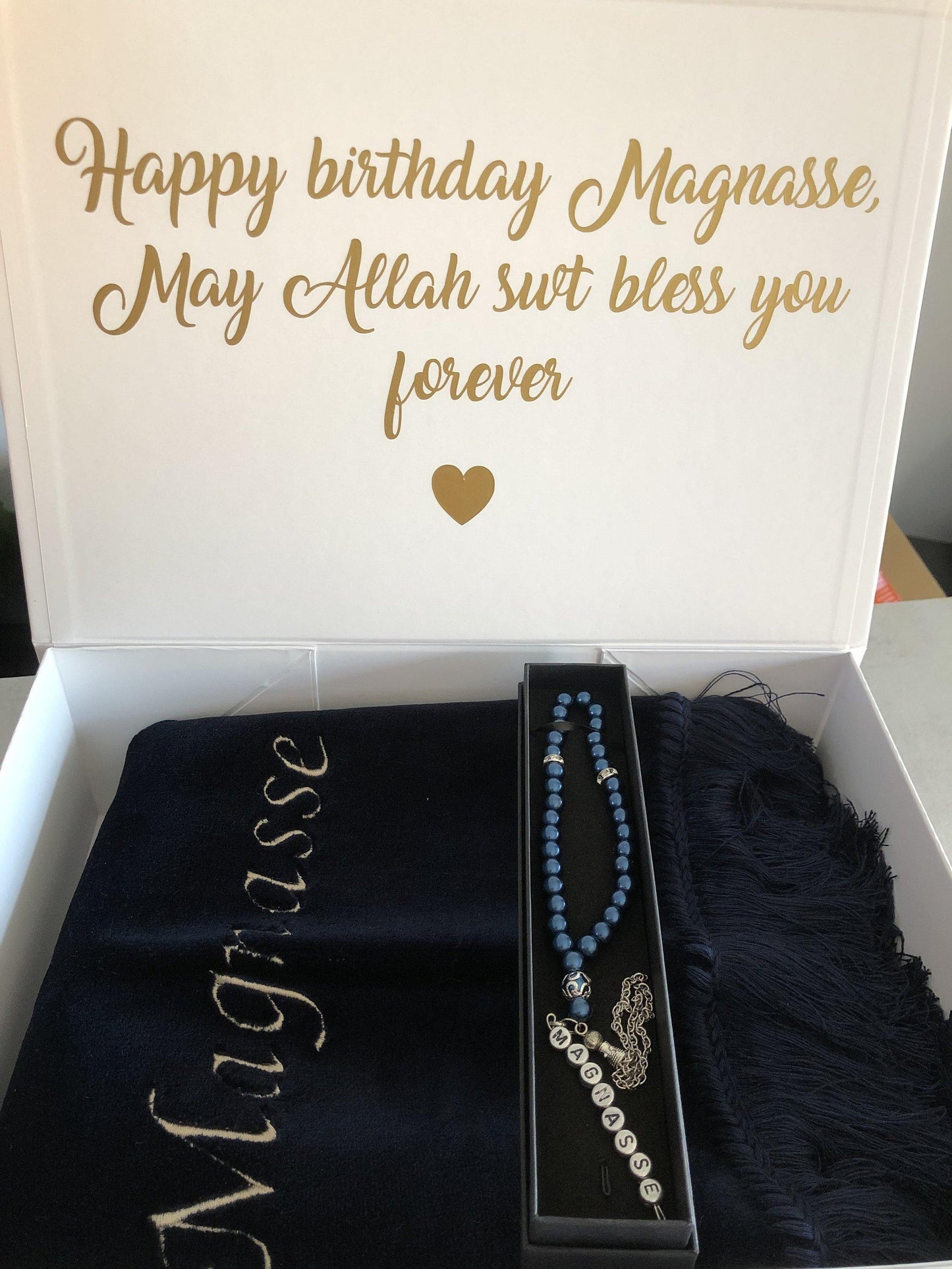 Personalised gift box (Rug - Tasbih) - Unique Tasbihs & Gifts